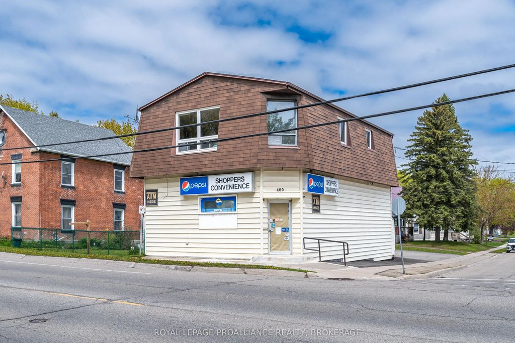 400 King Street W, Gananoque