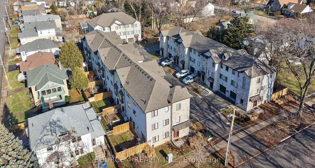 175-177 Russell Avenue, St. Catharines