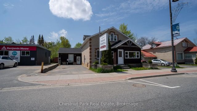 571 Muskoka Road N, Gravenhurst