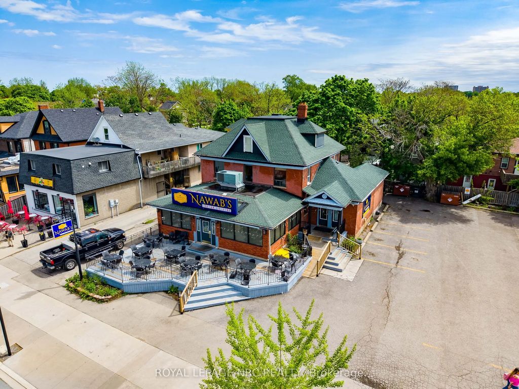 5470 + 5480 Victoria Avenue, Niagara Falls