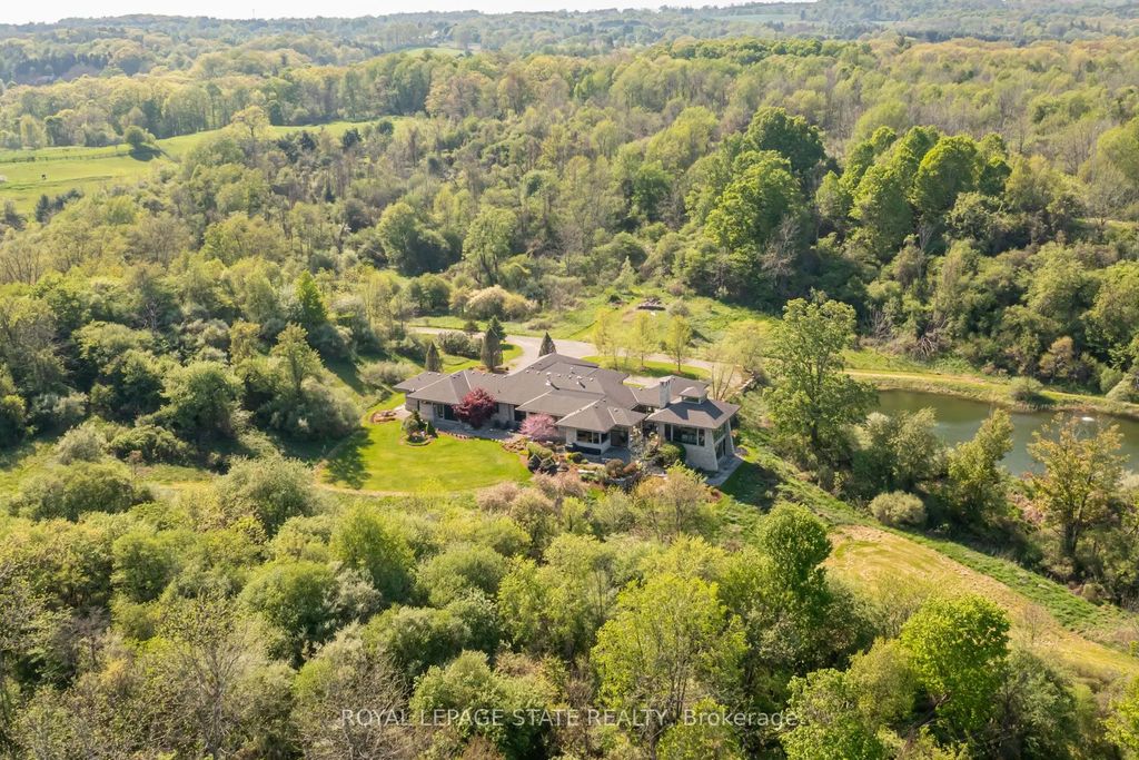 1099 Mineral Springs Road, Hamilton