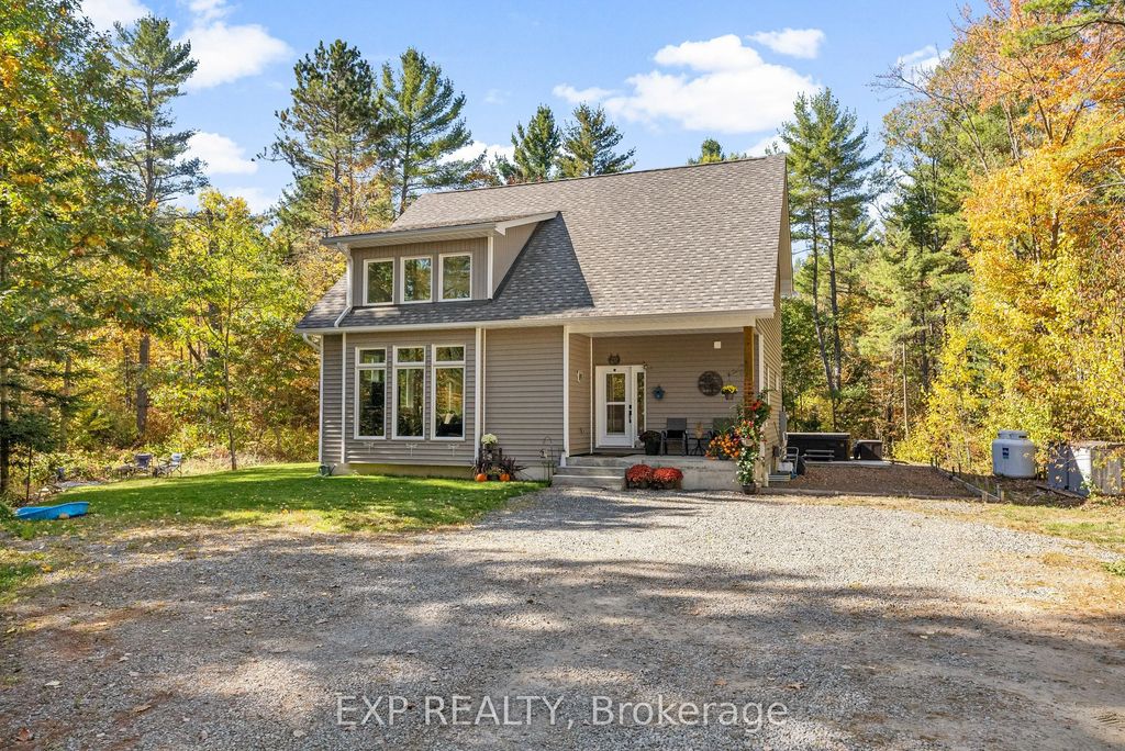 427 Paugh Lake Road, Madawaska Valley