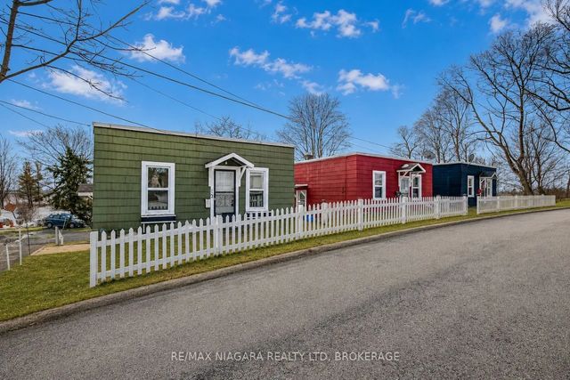 8 Catharine Street, Port Colborne