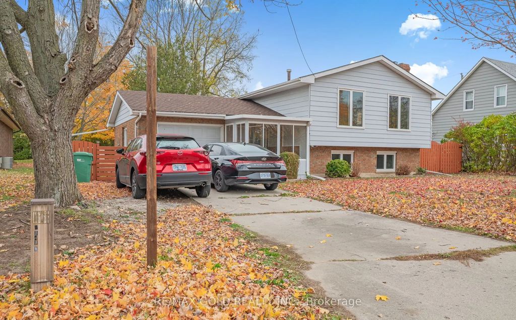 21990 Hagerty Road, Southwest Middlesex