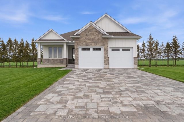 108 Dearing Drive, South Huron