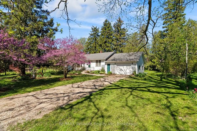 68 William Street, Huron East