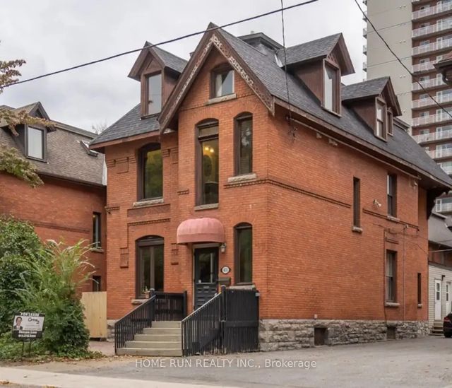 431 Gilmour Street, Ottawa Centre