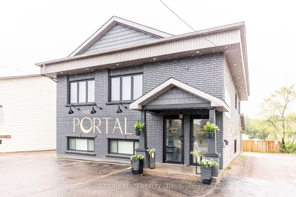 3227 Petawawa Boulevard, Petawawa