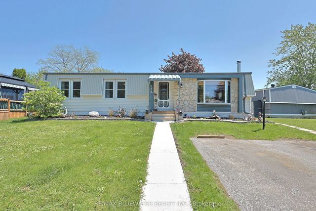 114 Pebble Beach Parkway, South Huron