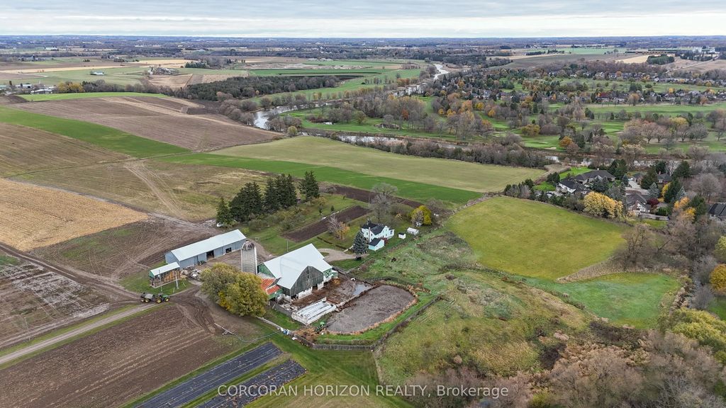 1183 Northfield Drive E, Woolwich