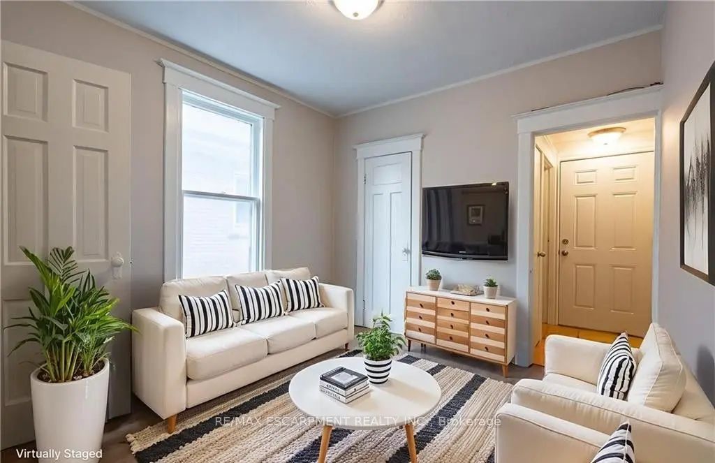 89 Carrick Avenue 3, Hamilton