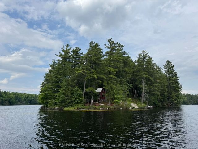 2 Wolf River N/a, Parry Sound Remote Area