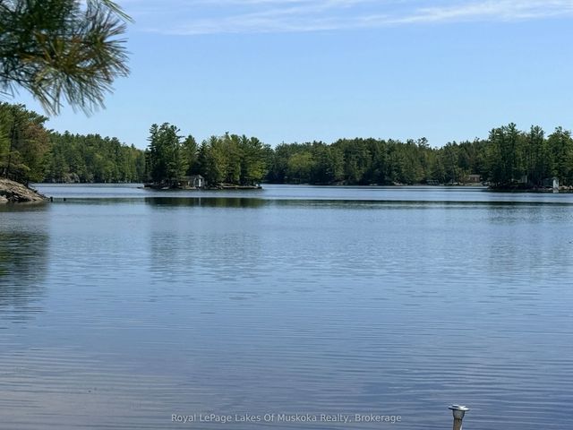 Fourwheel Drive, Gravenhurst