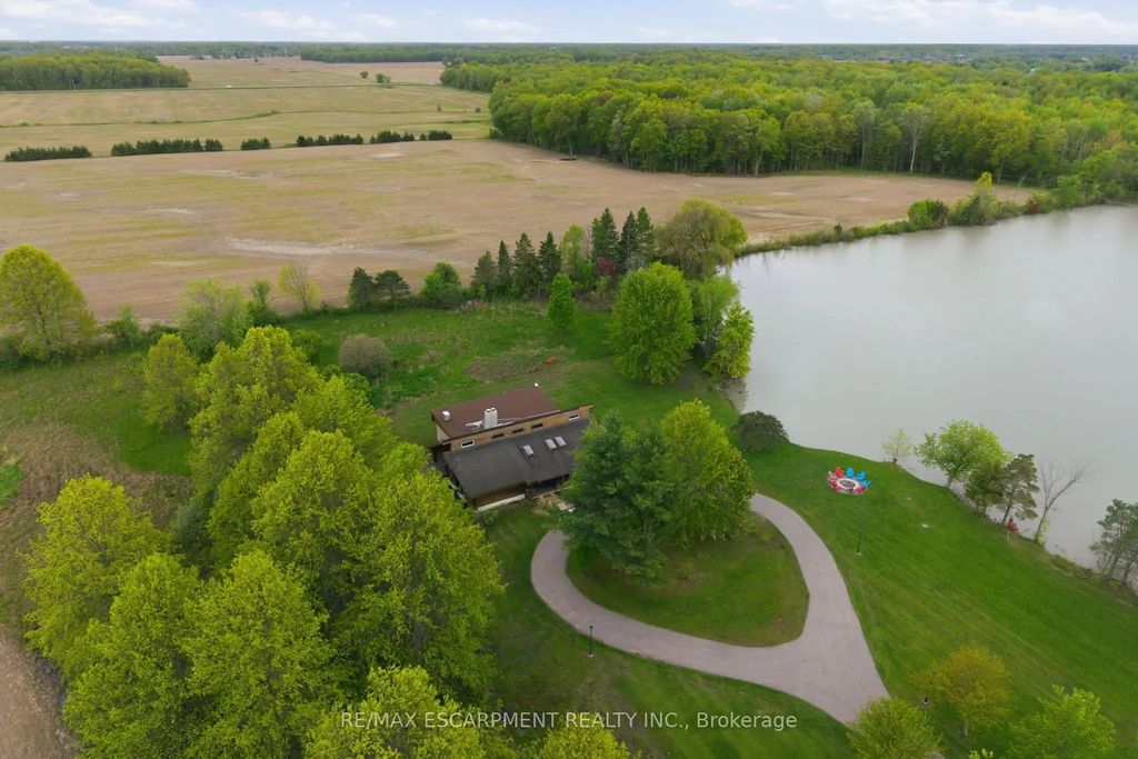678 Chantler Road, Pelham