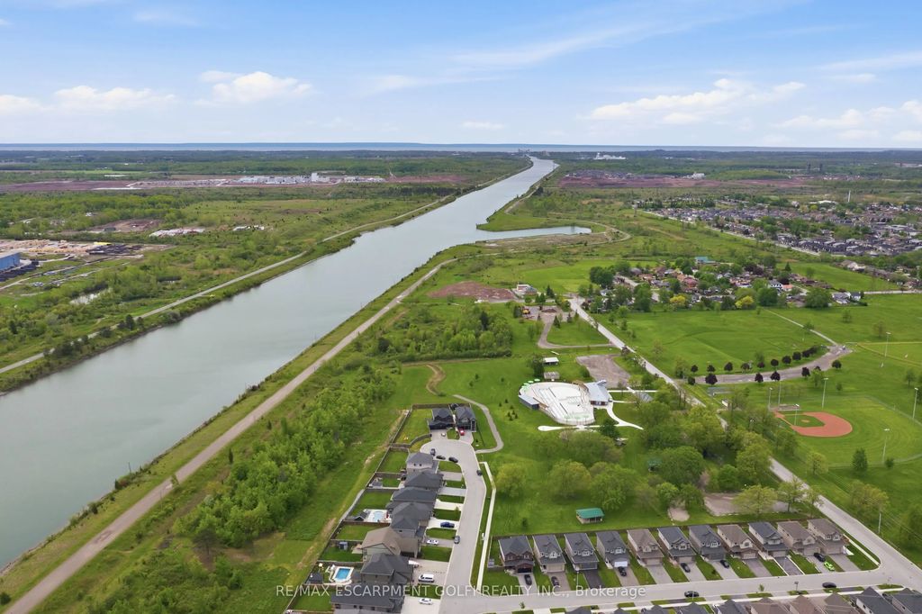 334 Viger Drive W, Welland