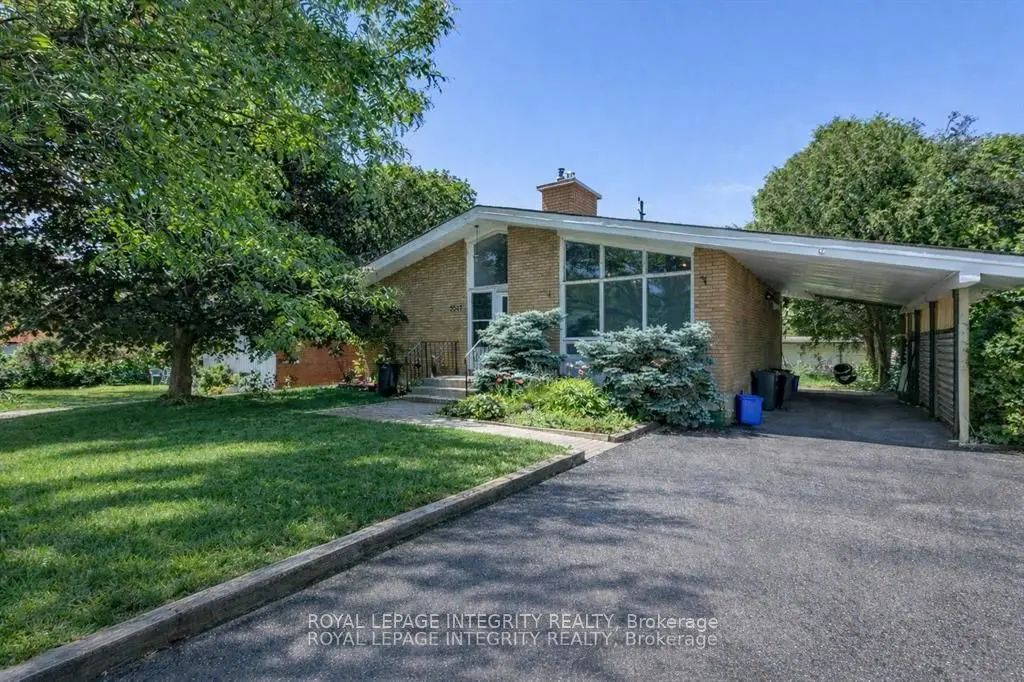 2347 Baseline Road, Parkway Park - Queensway Terrace S and Area
