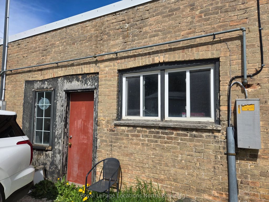 86 Sykes Street N, Meaford
