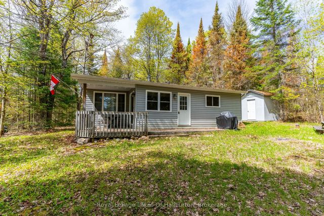 1099 Yellow Rock Drive, Highlands East