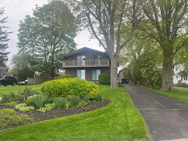 735 Niagara Boulevard, Fort Erie