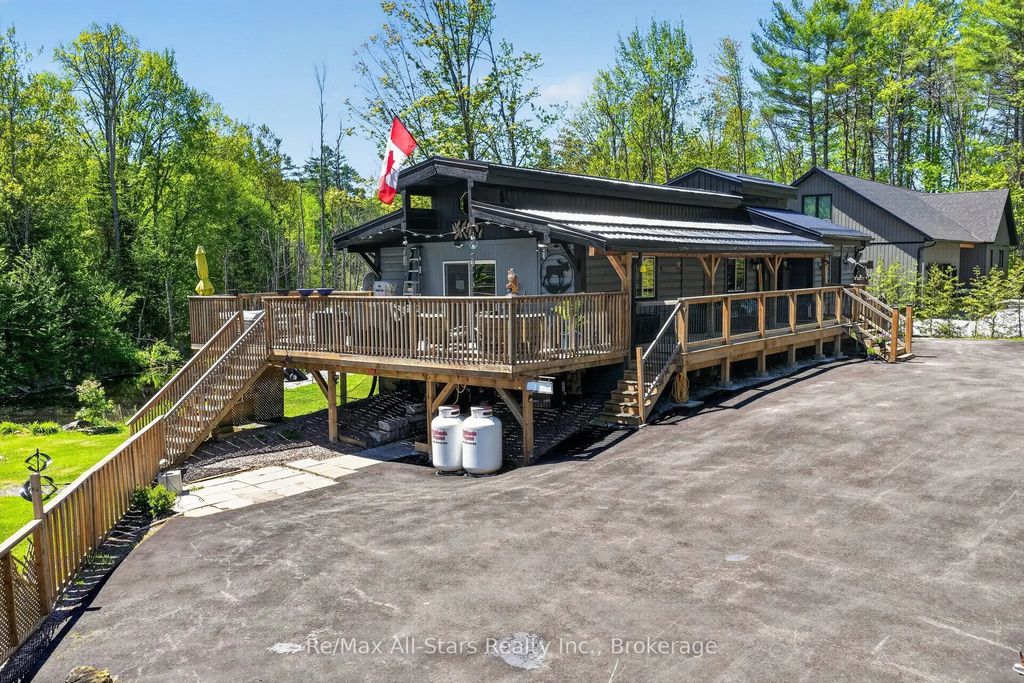 28 Pine Ridge Road, Kawartha Lakes