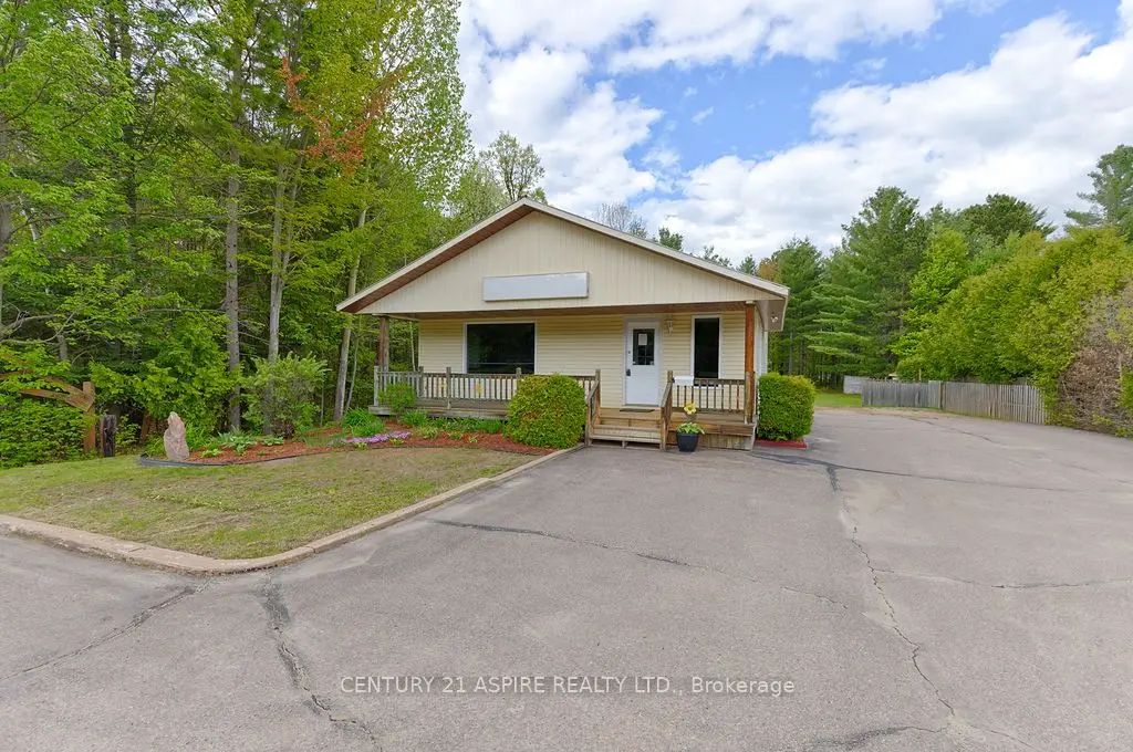 2889 Petawawa Boulevard, Petawawa
