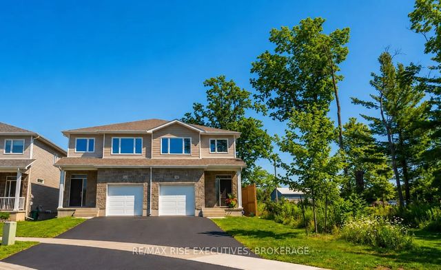 1201 Max Crescent, Kingston