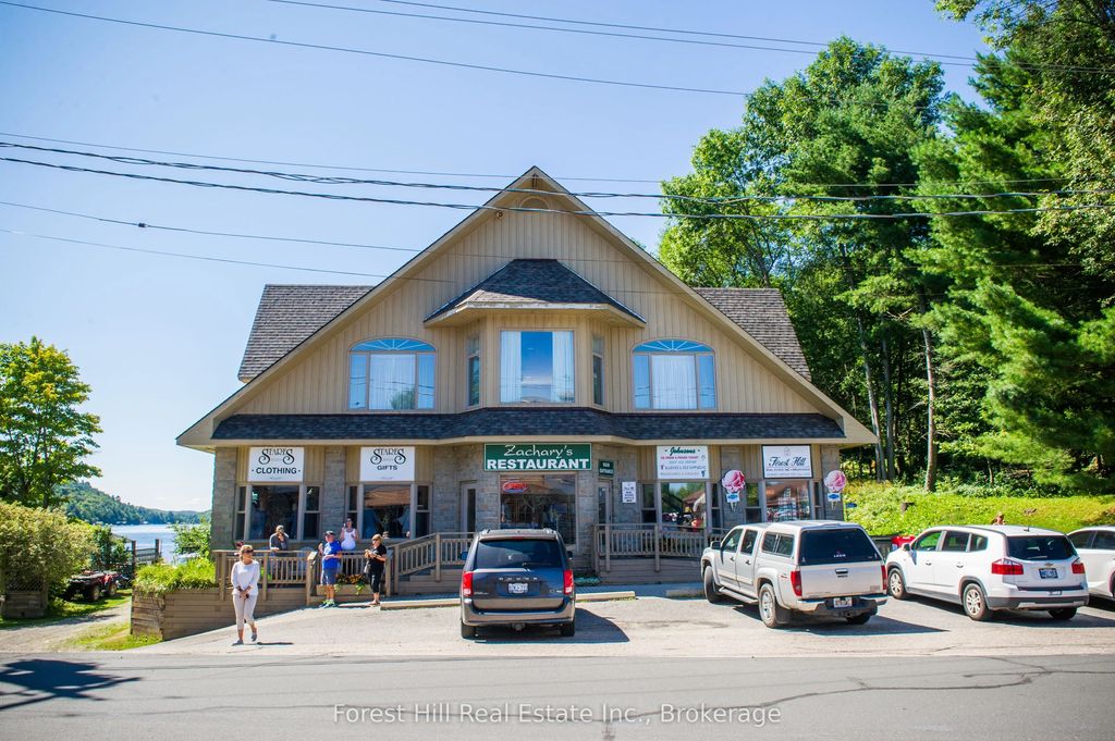 1066 Main Street, Lake of Bays