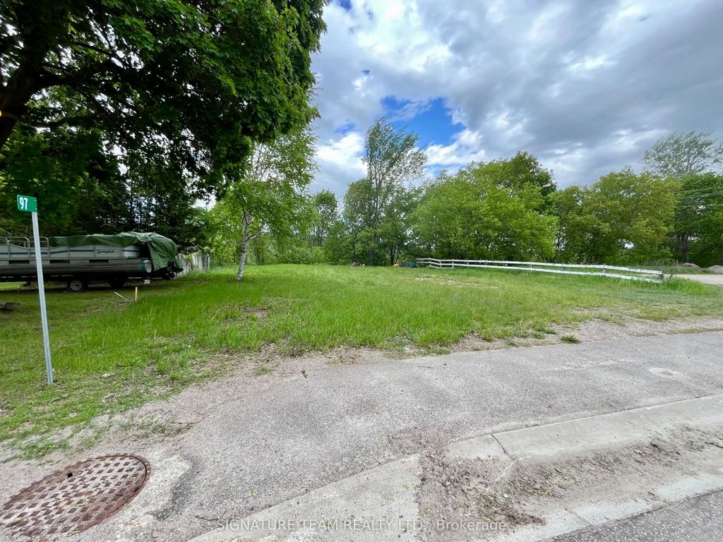97 Queen Street, Bonnechere Valley