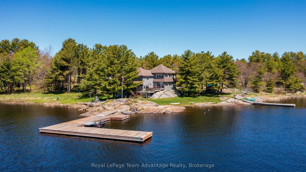 121 Rattlebear Drive, The Archipelago