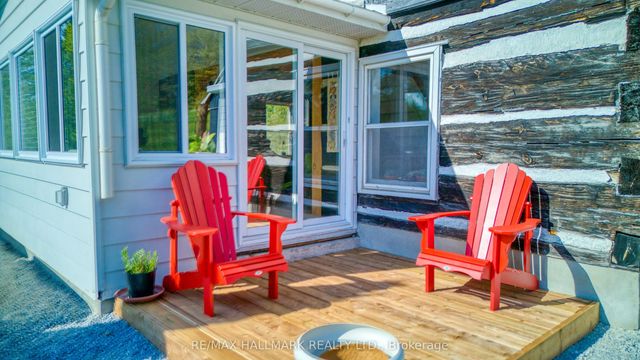 1120 Donaldson Road, Frontenac