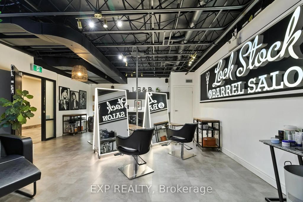 690 Belmont Avenue 102, Kitchener