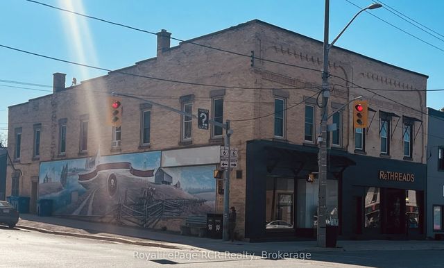 105 Garafraxa Street S, West Grey