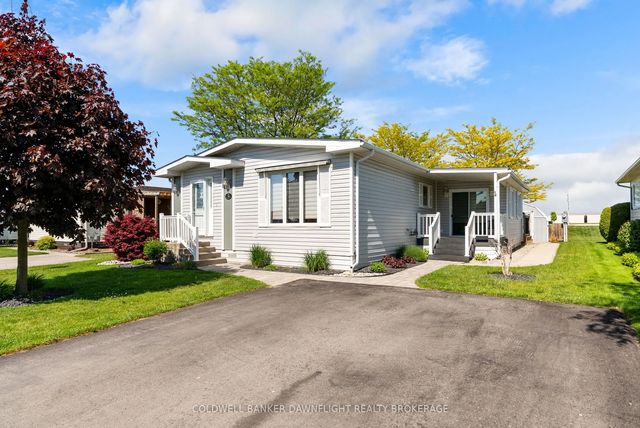 48 Redford Drive, South Huron
