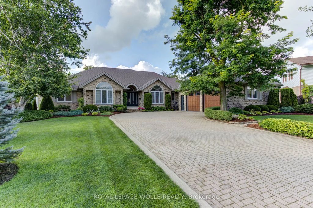 14 James Court, Woolwich