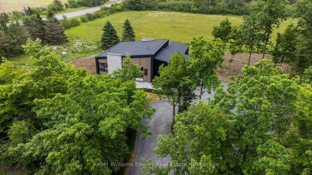 13 Partridge Hollow Road, Prince Edward County