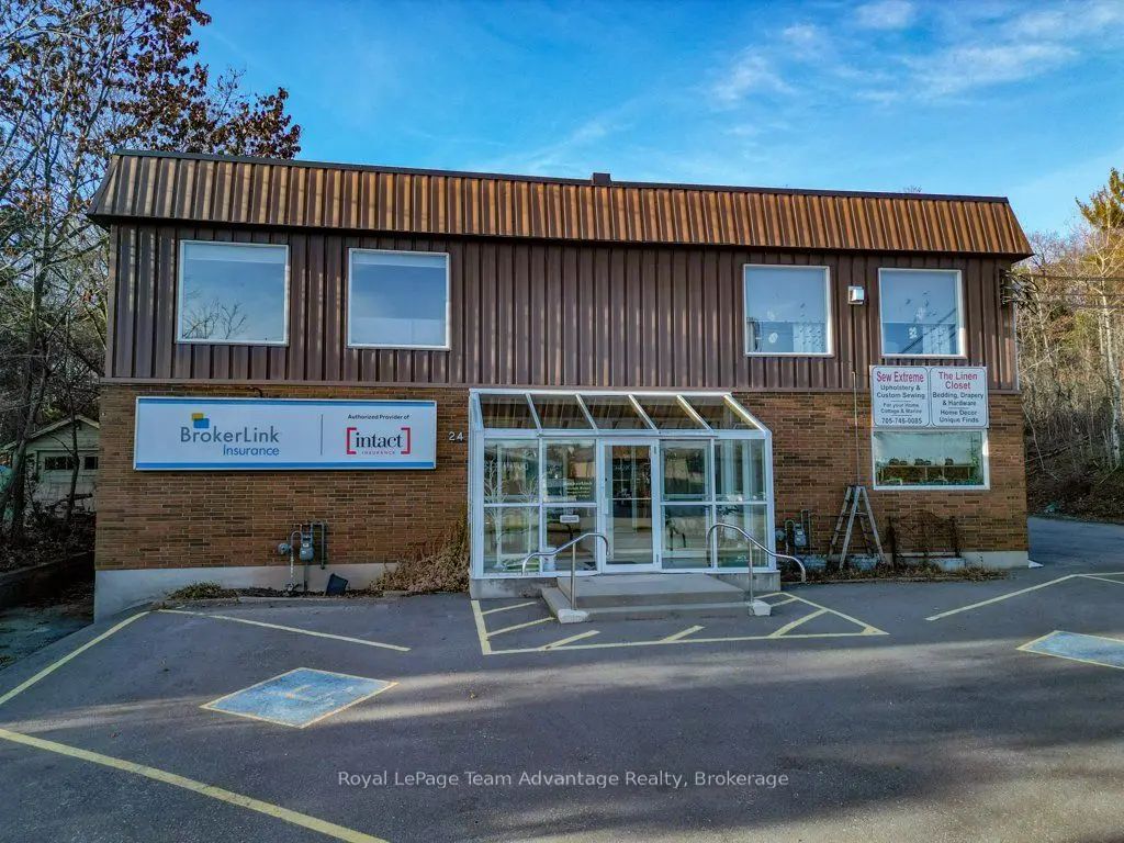 24 William Street, Parry Sound