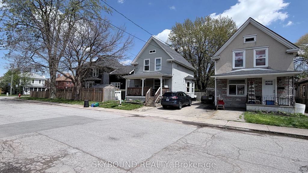 4890 Saint Clair Avenue, Niagara Falls