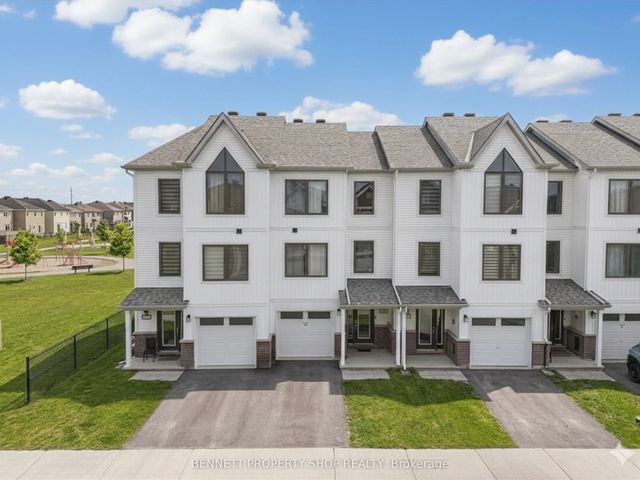 2412 Watercolours Way, Barrhaven