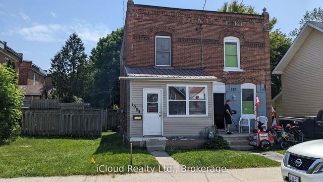 1085 3rd A Avenue E, Owen Sound