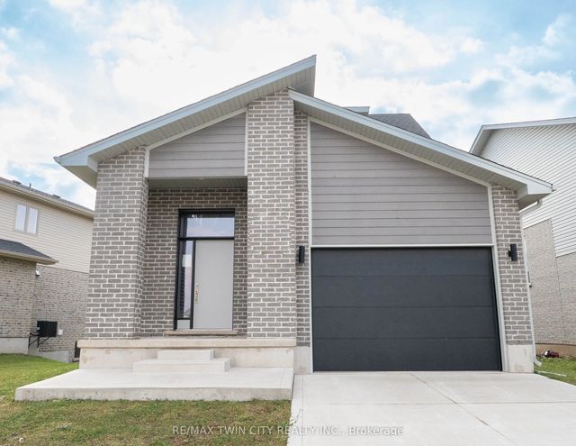 2084 Evans Boulevard, London South