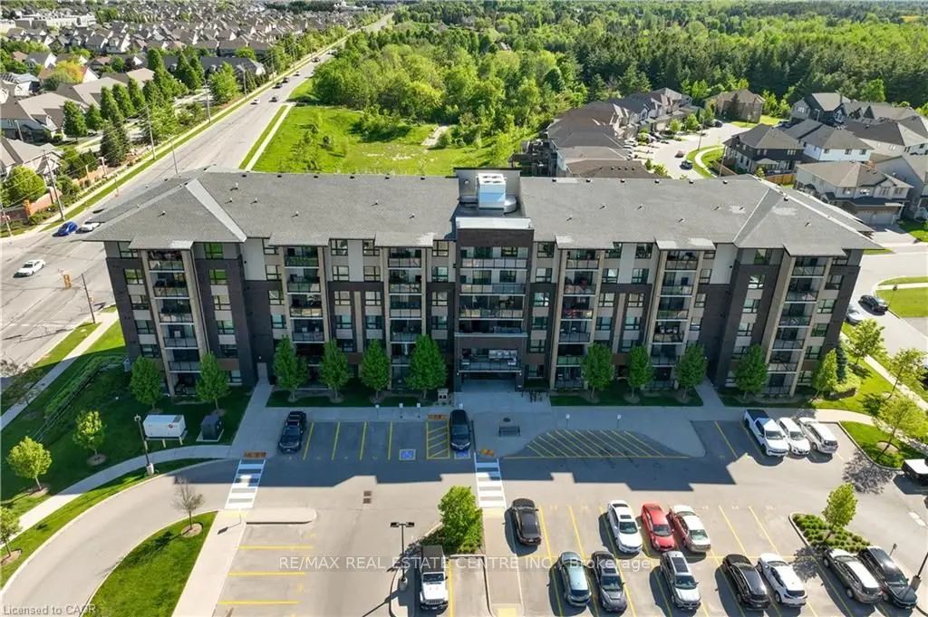 7 Kay Crescent 107, Guelph