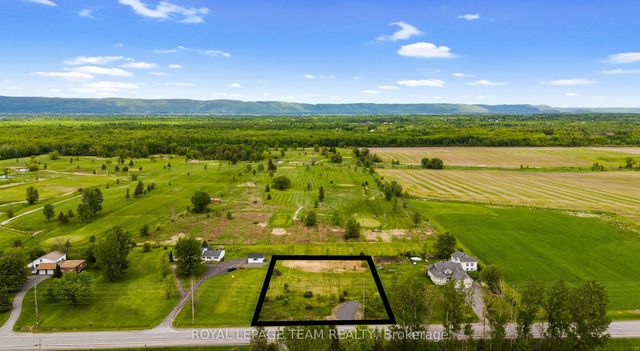 Dunrobin Road, Constance Bay - Dunrobin - Kilmaurs - Woodlawn