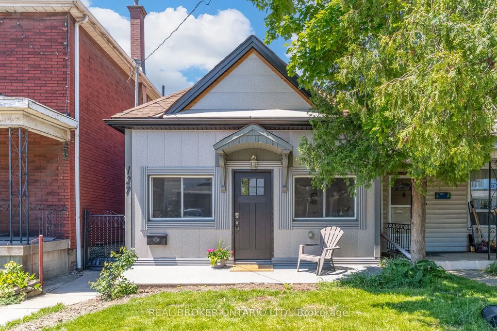 127 Barnesdale Avenue N, Hamilton