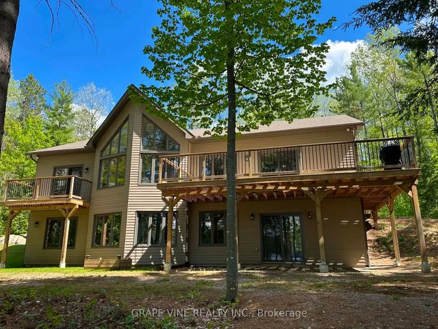 424 Lakewoods Drive, Madawaska Valley
