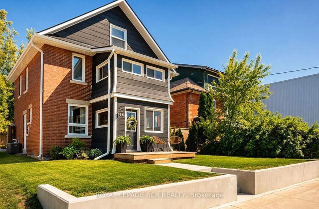146 Main Street W, Shelburne