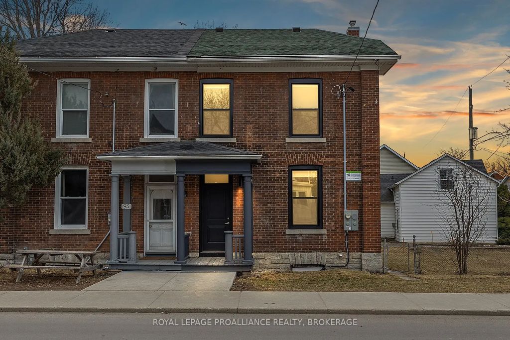93 Division Street, Kingston
