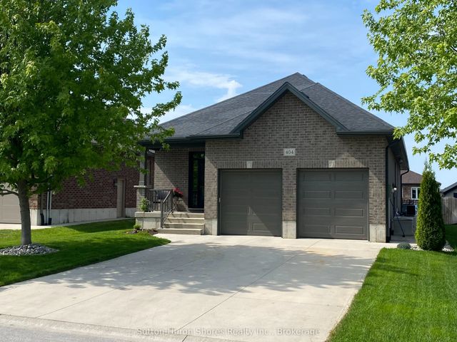 404 Devonshire Road, Saugeen Shores