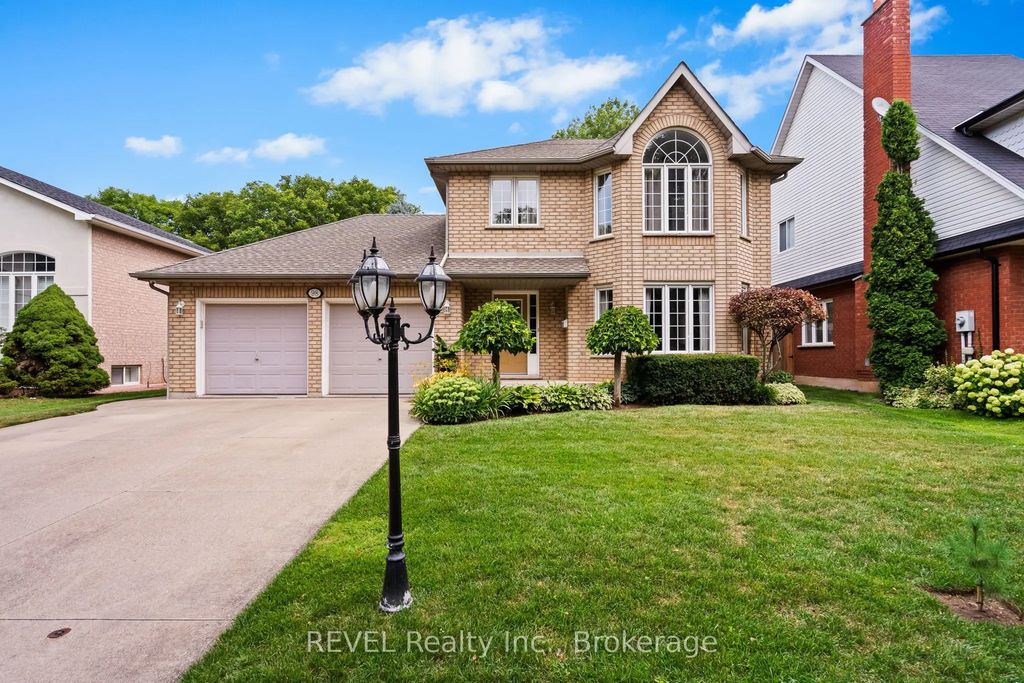 98 Debora Drive, Grimsby