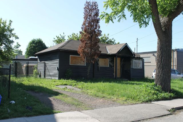 127 Robins Avenue, Hamilton