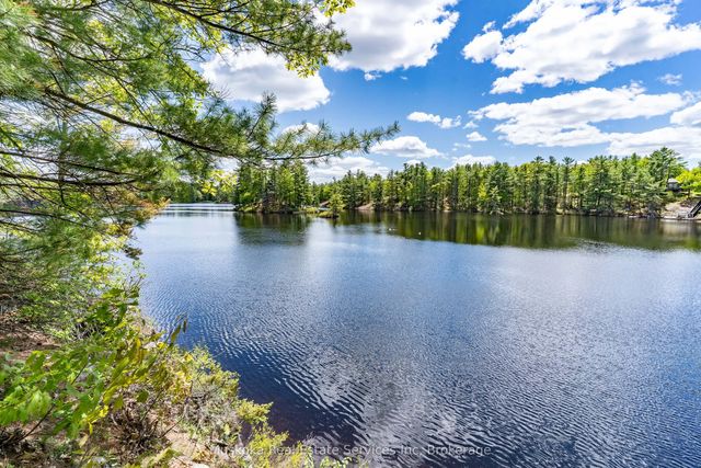 1430 S. Kahshe Lake Road, Gravenhurst